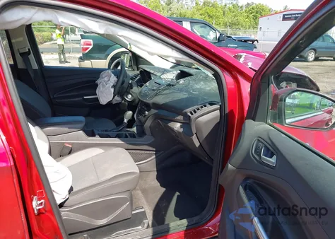 2017 Ford Escape Se z USA, uszkodzony, nr VIN 1FMCU0GD4HUC60475